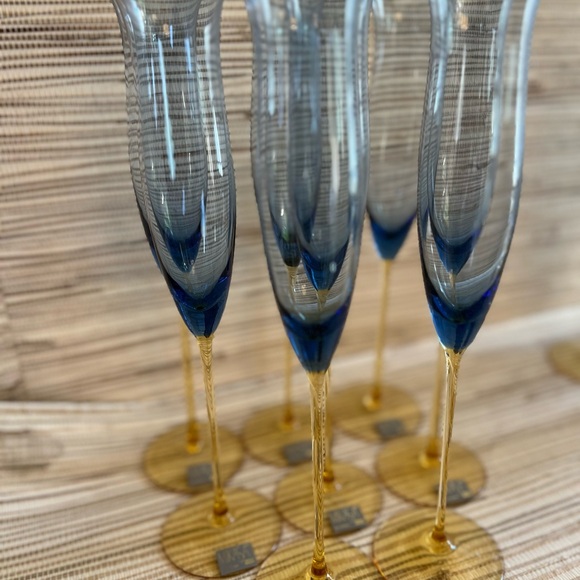 2 - 1993 VTG MIKASA Flute Champagne Pair Stem Wine Glass Blue Yellow Set Ombré - Picture 5 of 12